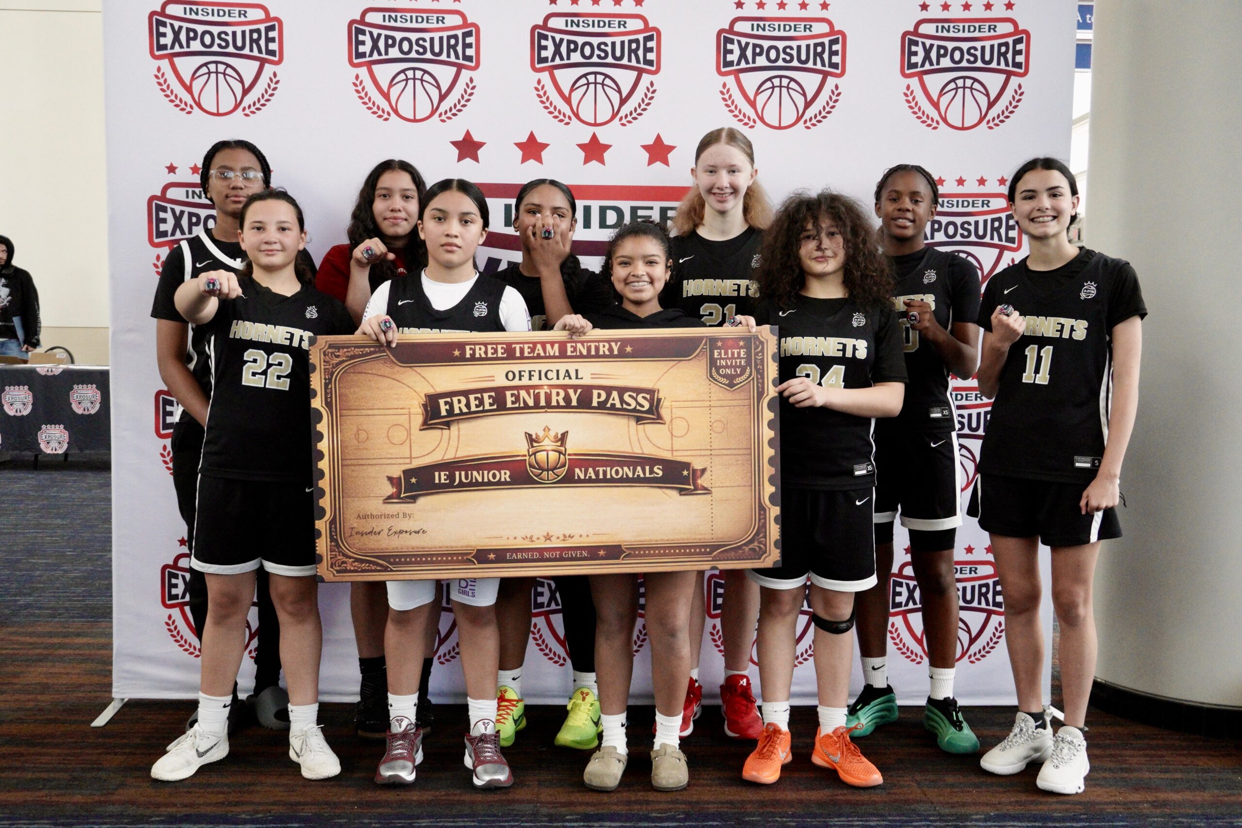 Carolina Hornets EYBL team photo